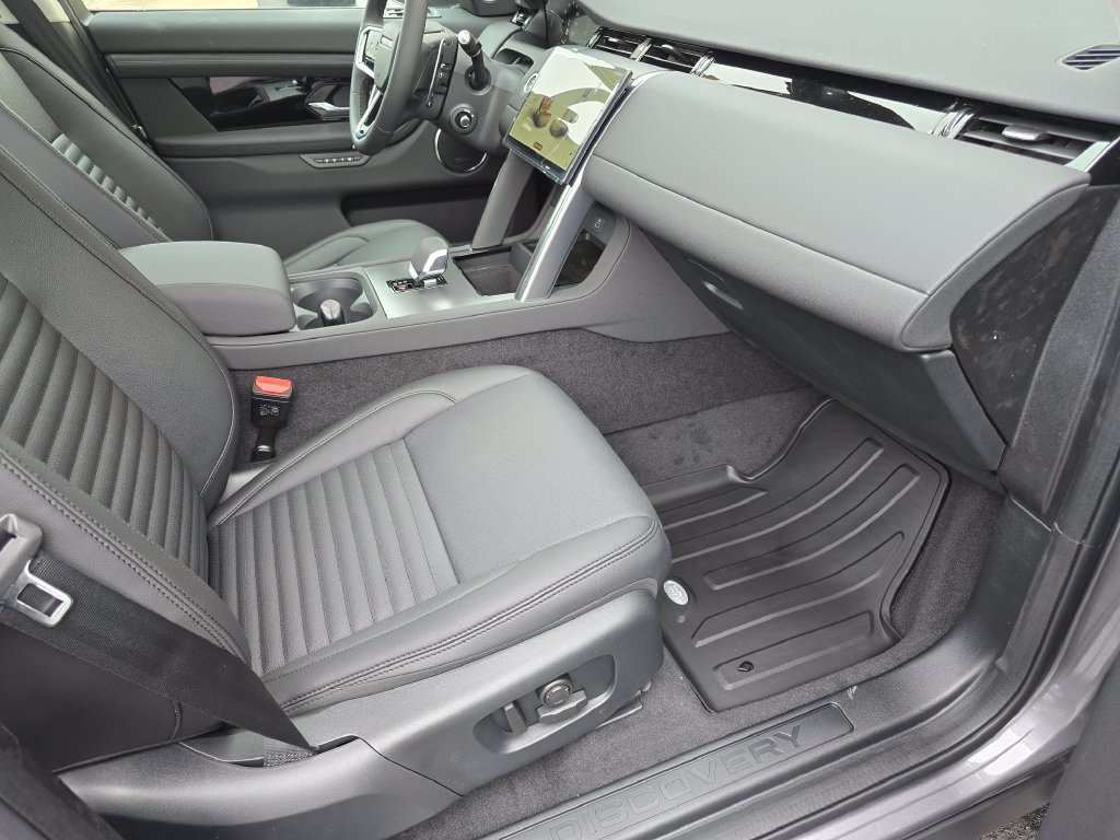 New 2025 Land Rover Discovery Sport S AWD/4WD image 22