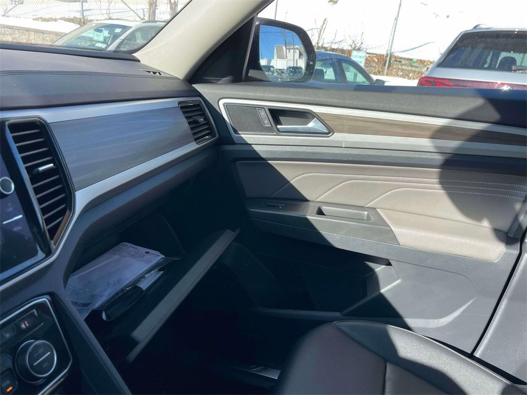 Used 2022 Volkswagen Atlas SEL image 35