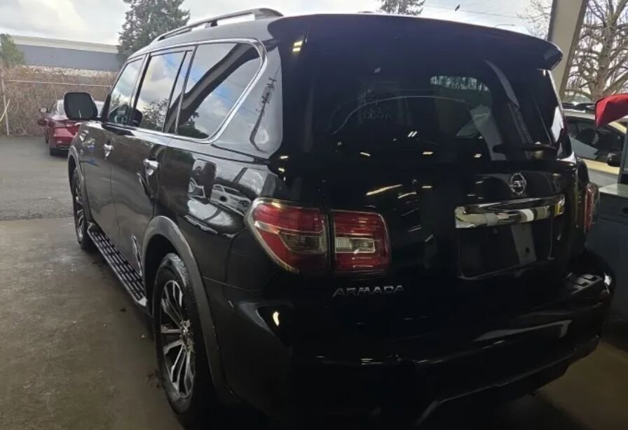 Used 2020 Nissan Armada SL w/ Premium Package image 2