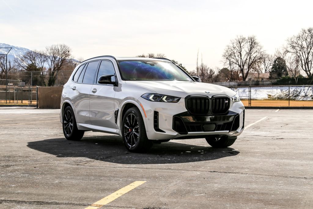 Used 2025 BMW X5 M60i w/ Executive Package image 7