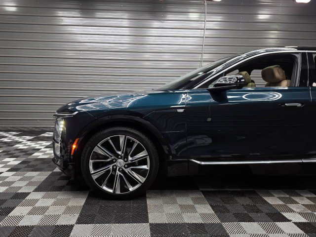 Used 2025 Cadillac Lyriq Luxury w/ Nappa Leather Package AWD/4WD image 45