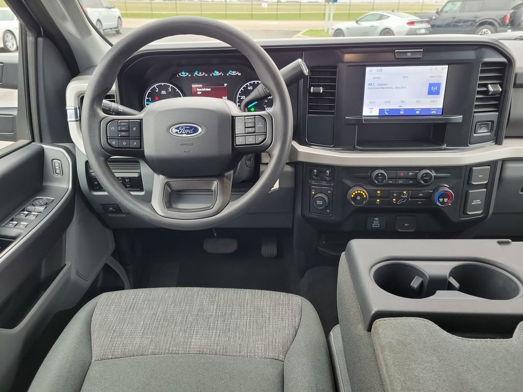 Certified 2025 Ford F250 XLT AWD/4WD image 12