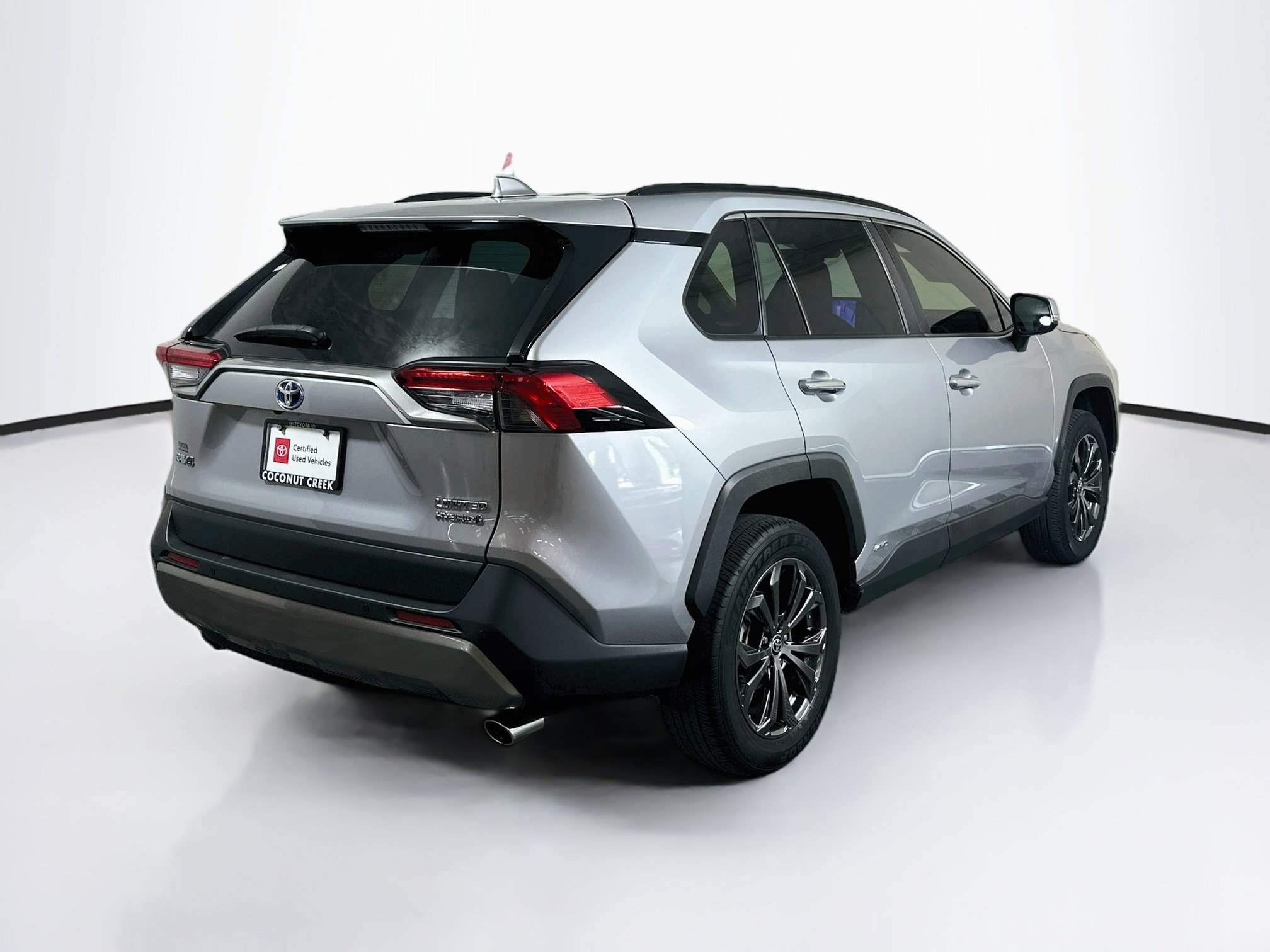Certified 2024 Toyota RAV4 Limited w/ Advanced Technology Package AWD/4WD image 3