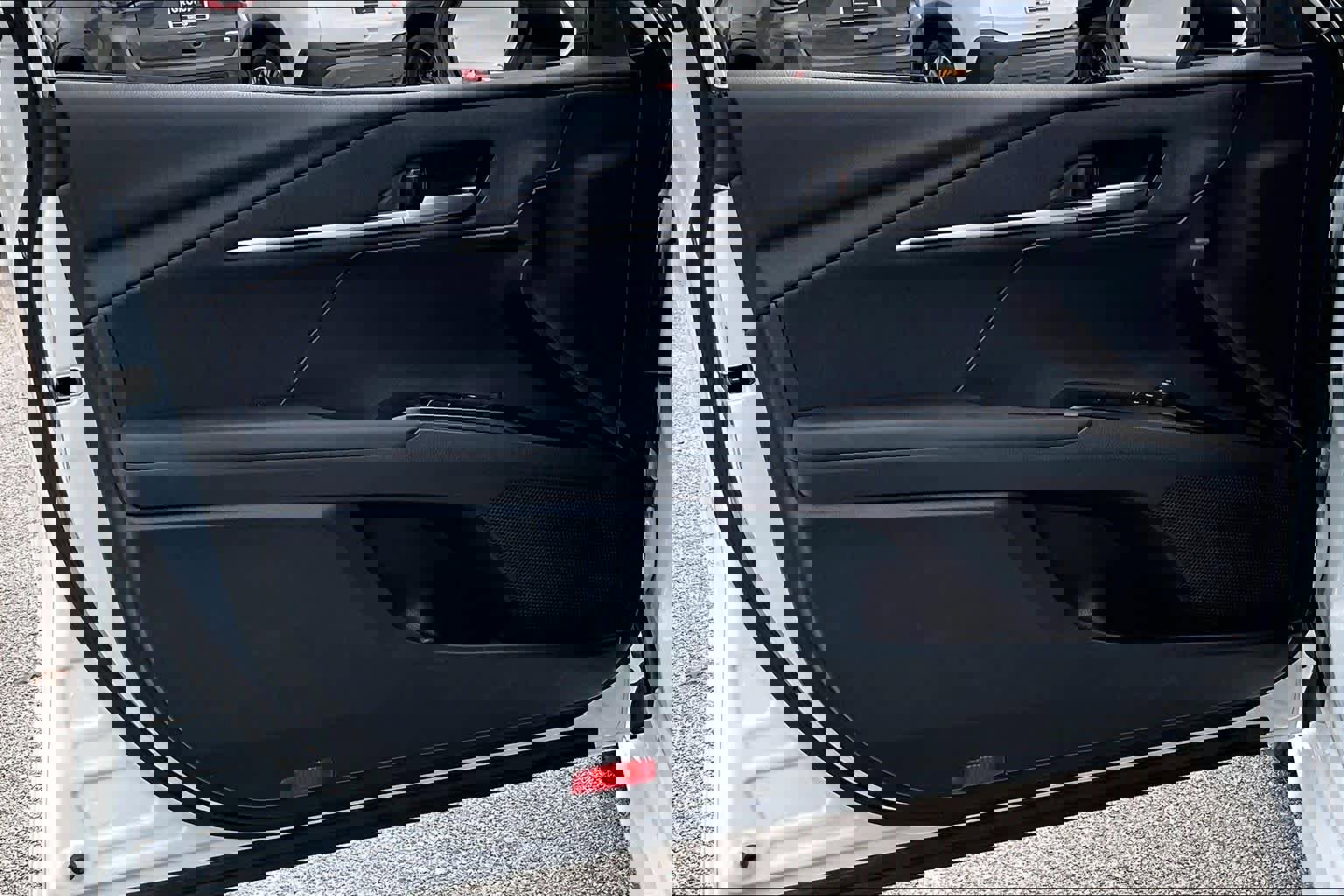 Used 2025 Toyota Camry LE image 22