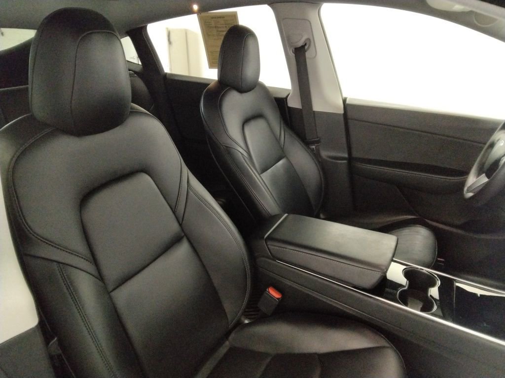 Used 2021 Tesla Model Y Long Range image 41