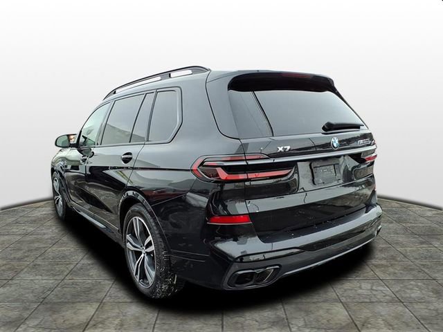 Used 2024 BMW X7 M60i w/ Executive Package image 4