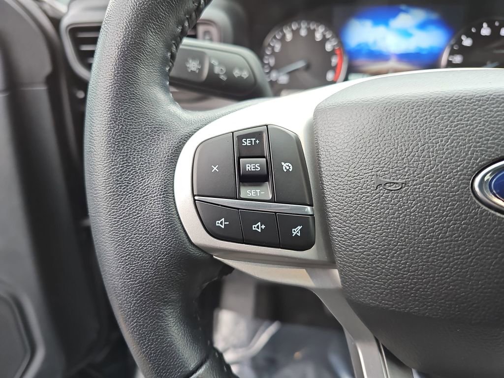 Used 2022 Ford Explorer XLT w/ Class IV Trailer Tow Package image 19