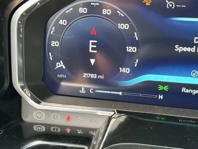 Used 2022 Chevrolet Silverado 1500 LT AWD/4WD image 41