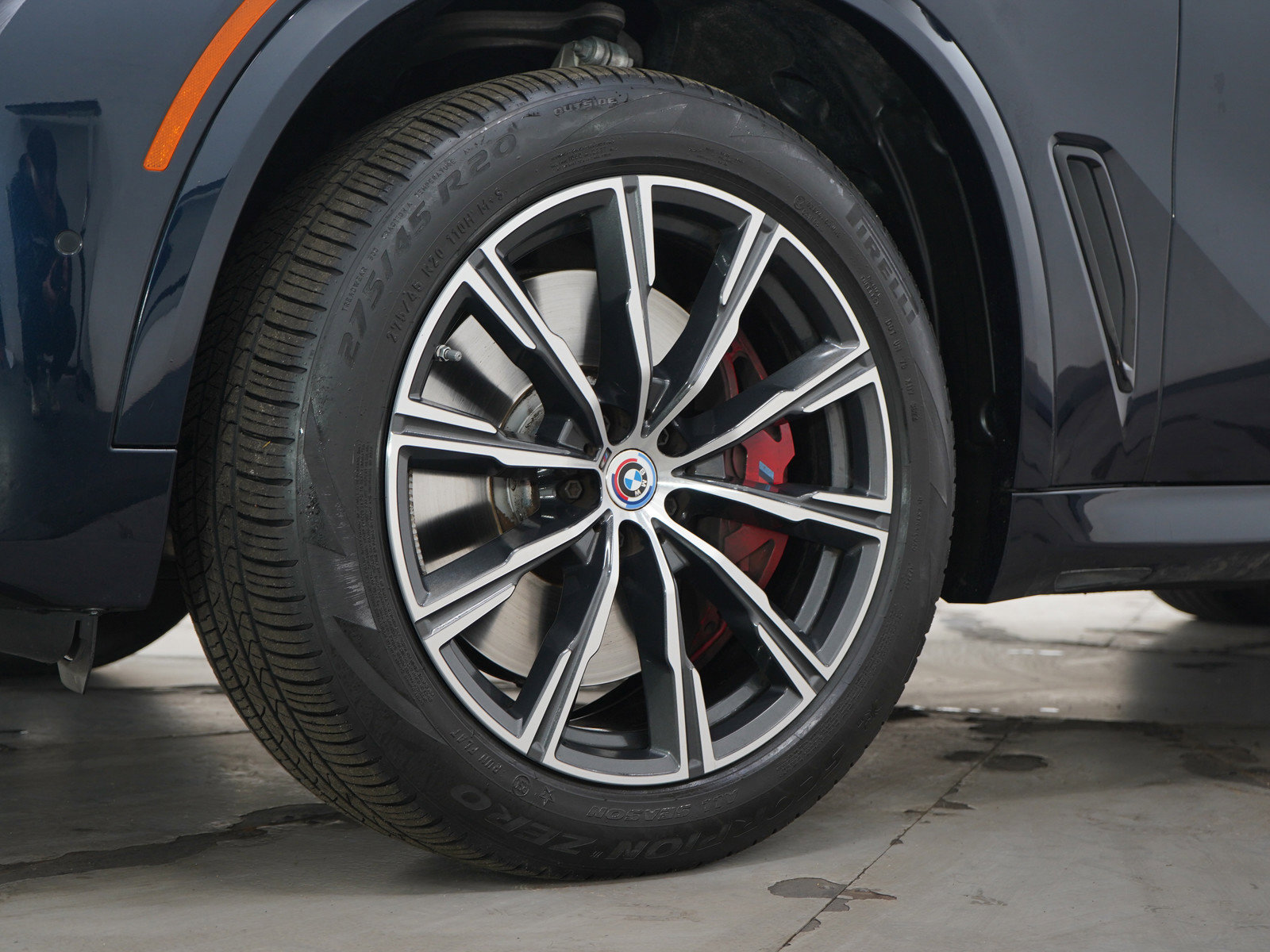 Used 2023 BMW X5 M50i w/ Executive Package image 31