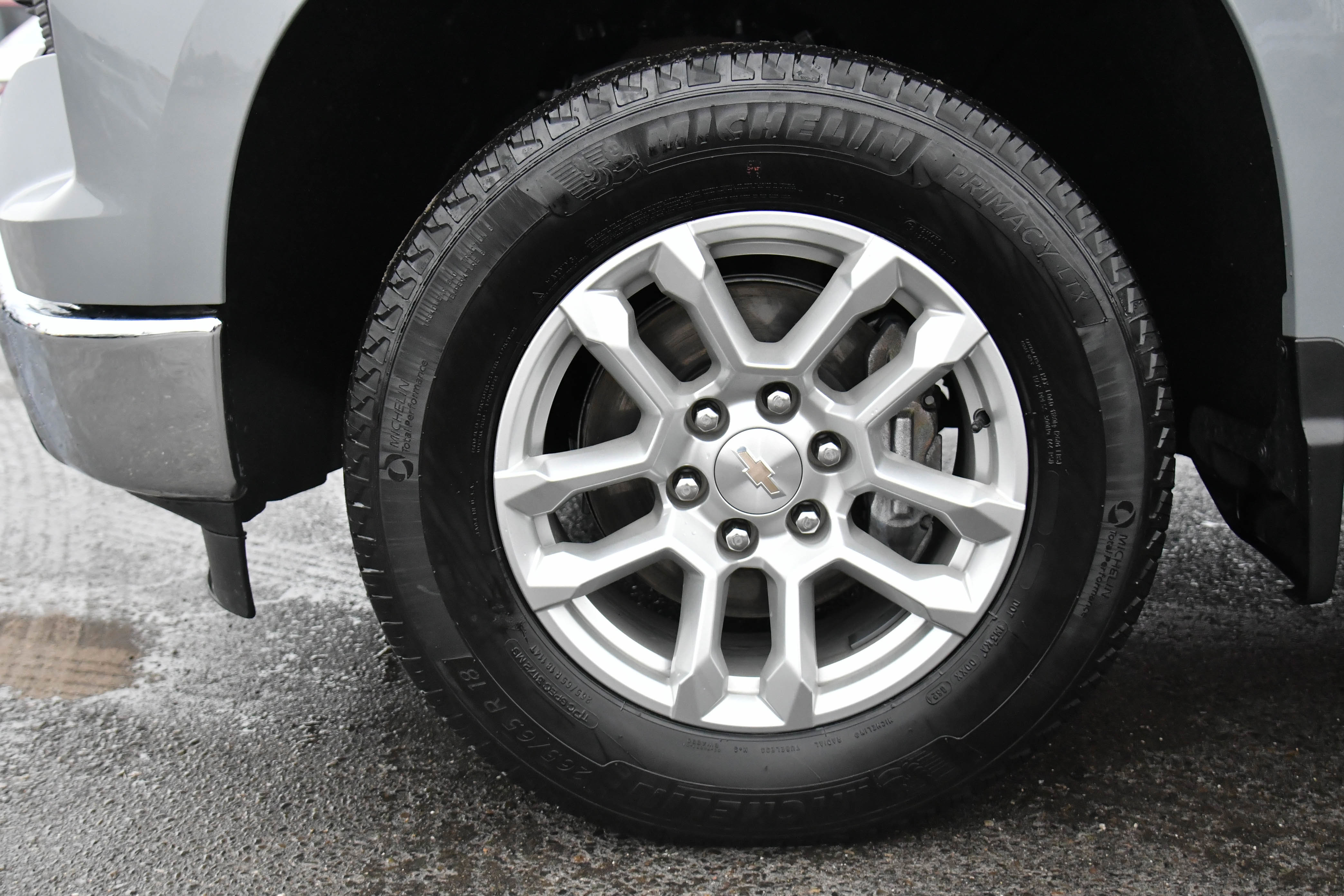 Used 2024 Chevrolet Silverado 1500 LT image 12