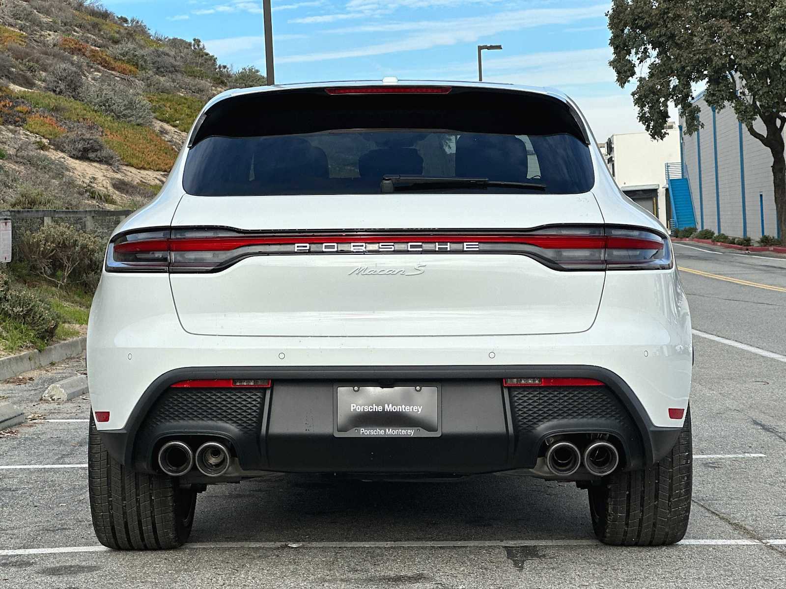 Used 2024 Porsche Macan S image 8