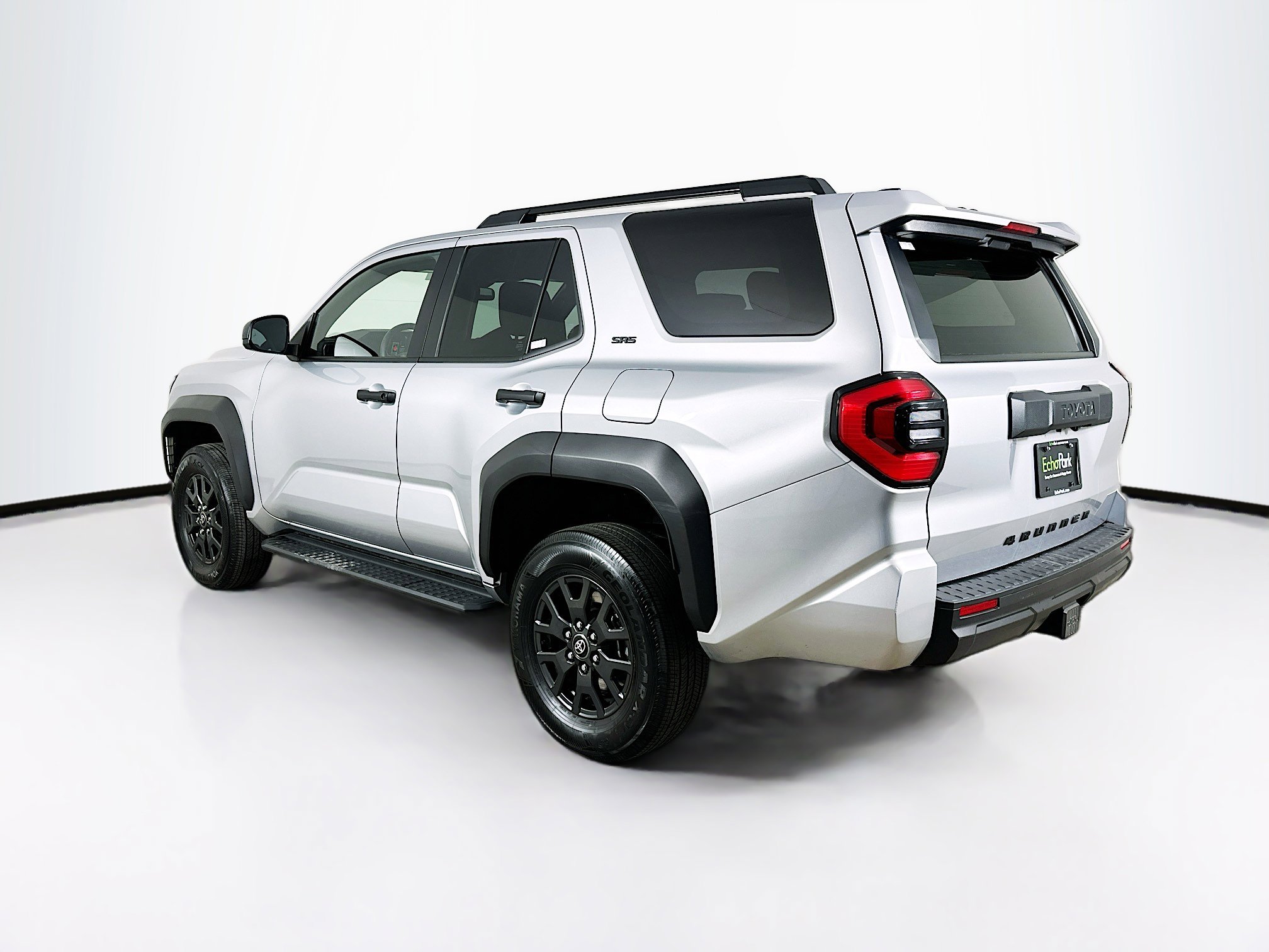 Used 2025 Toyota 4Runner SR5 image 5