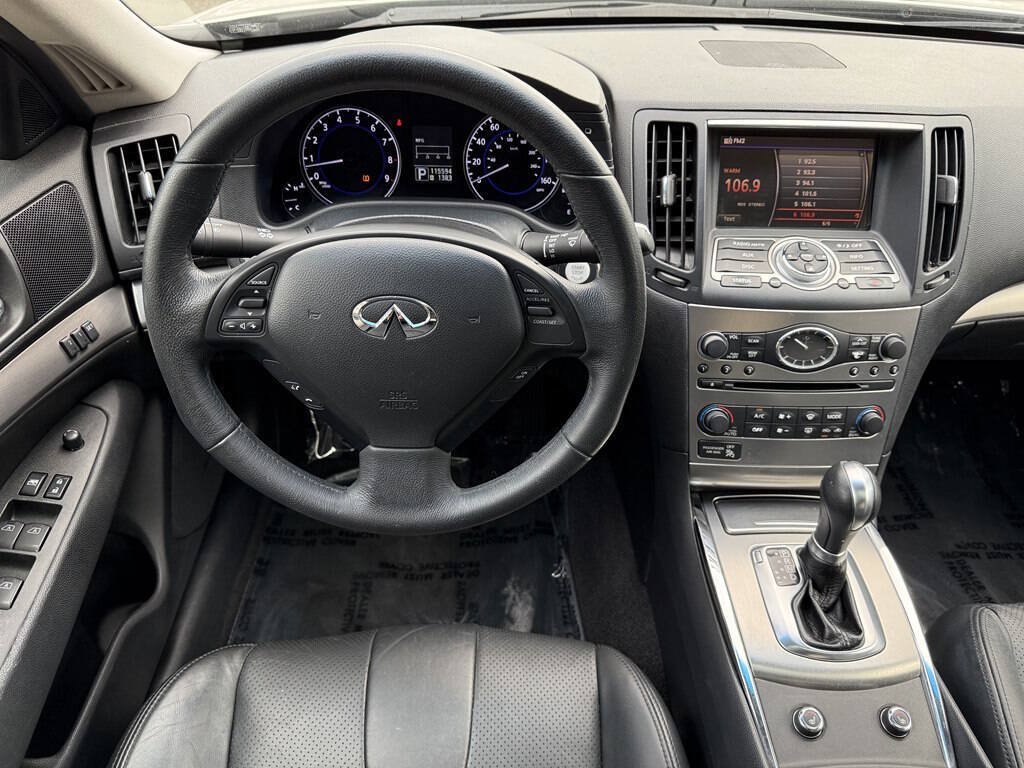Used 2011 INFINITI G37 Journey w/ Premium Pkg RWD image 15