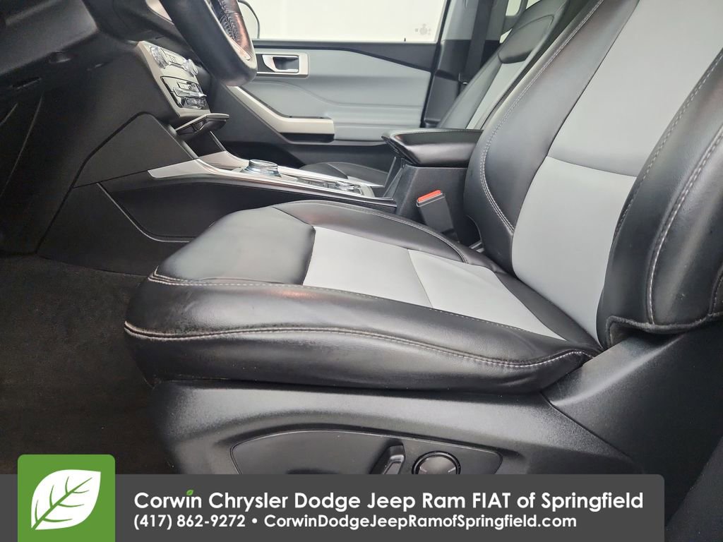 Used 2022 Ford Explorer XLT w/ Equipment Group 202A image 19