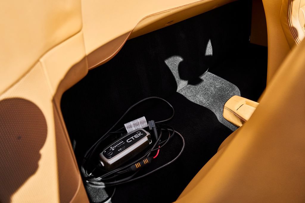 Used 2012 Ferrari 458 Spider RWD image 43