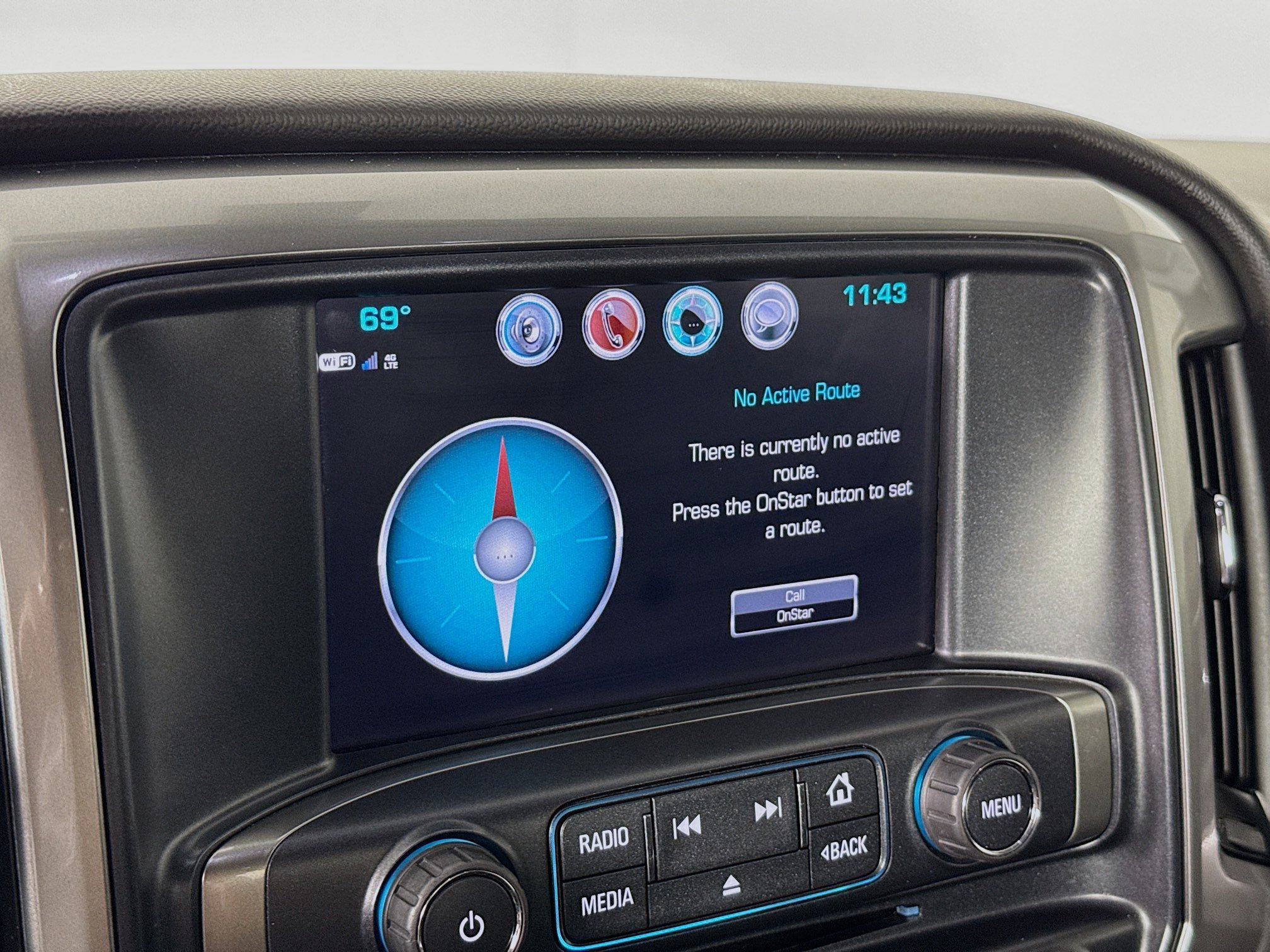 Used 2018 Chevrolet Silverado 1500 LT w/ All Star Edition image 14