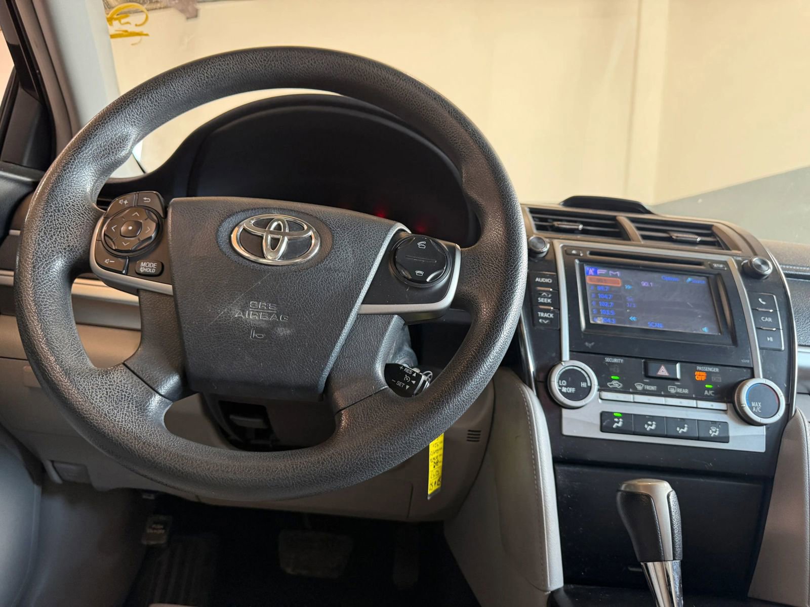 Used 2012 Toyota Camry LE image 13