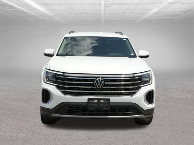 Used 2024 Volkswagen Atlas SE AWD/4WD image 2