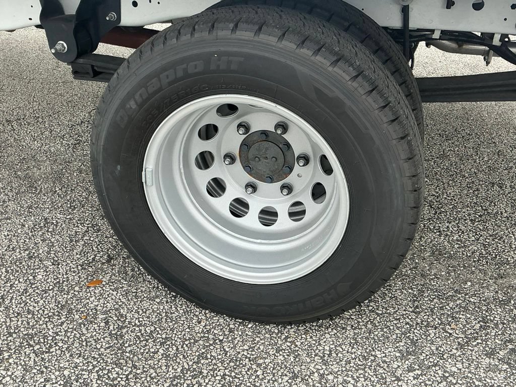 New 2025 Ford Transit 350 RWD image 24
