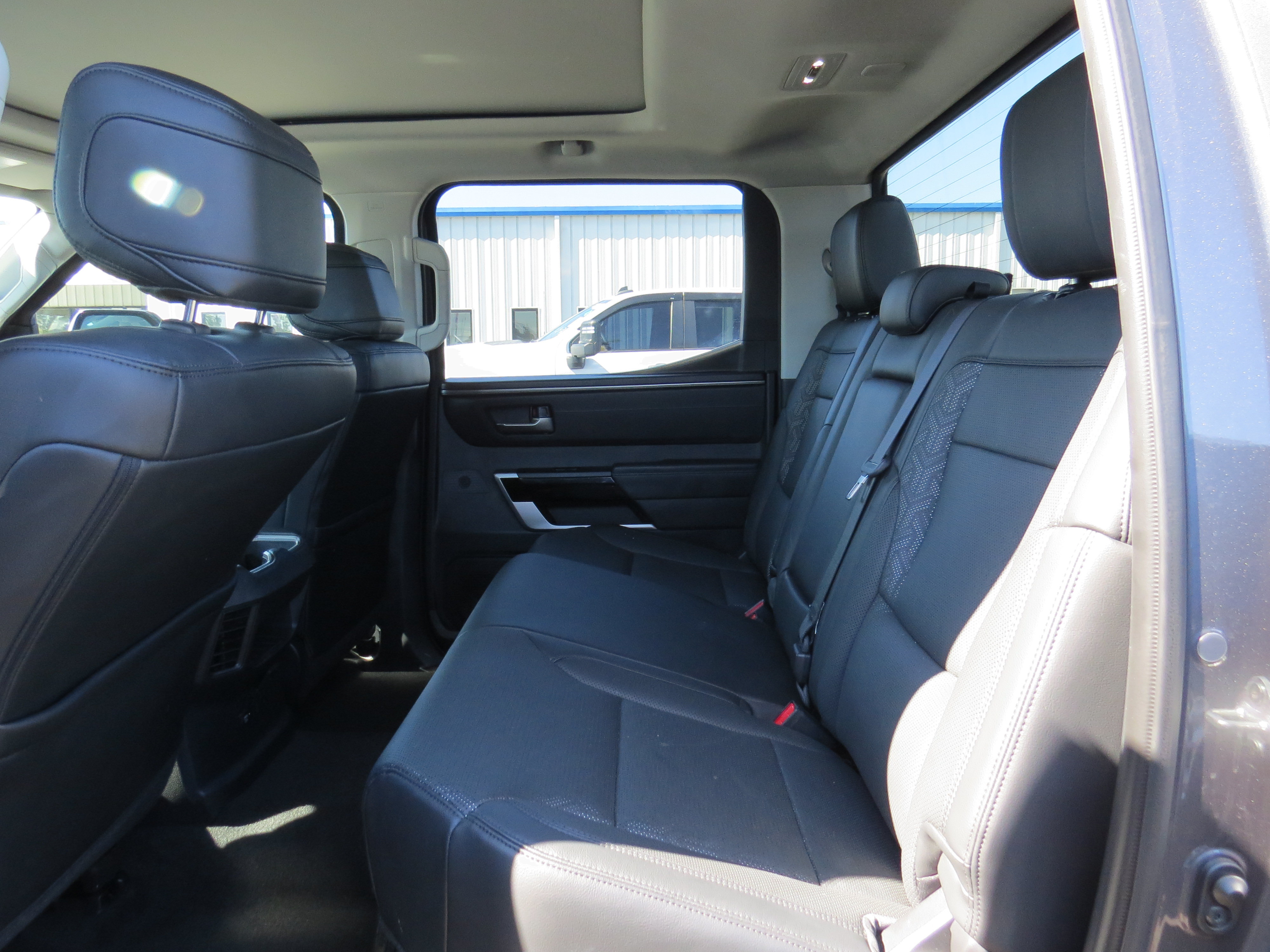 Used 2023 Toyota Tundra Limited AWD/4WD image 15