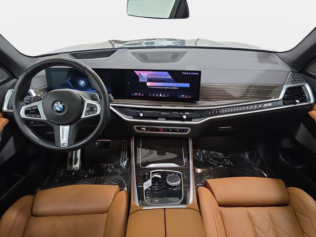 Certified 2024 BMW X5 xDrive40i w/ M Sport Package AWD/4WD image 9