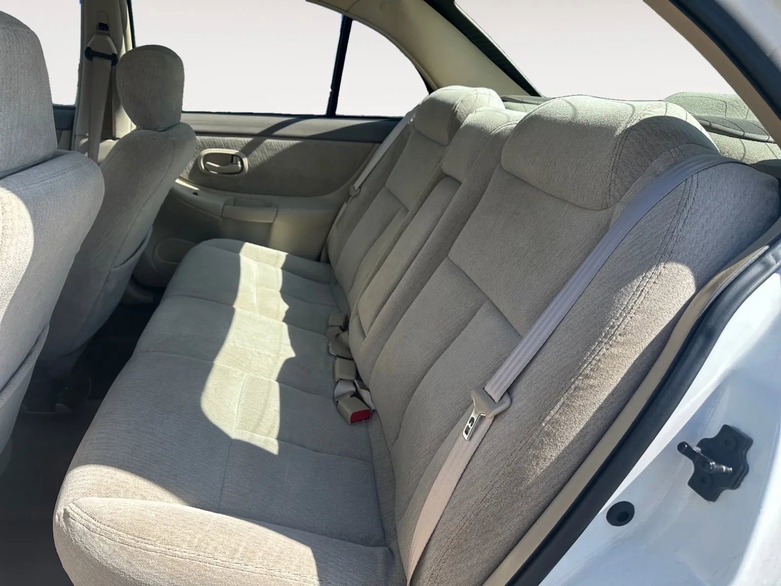 Used 1999 Oldsmobile Intrigue GX image 14