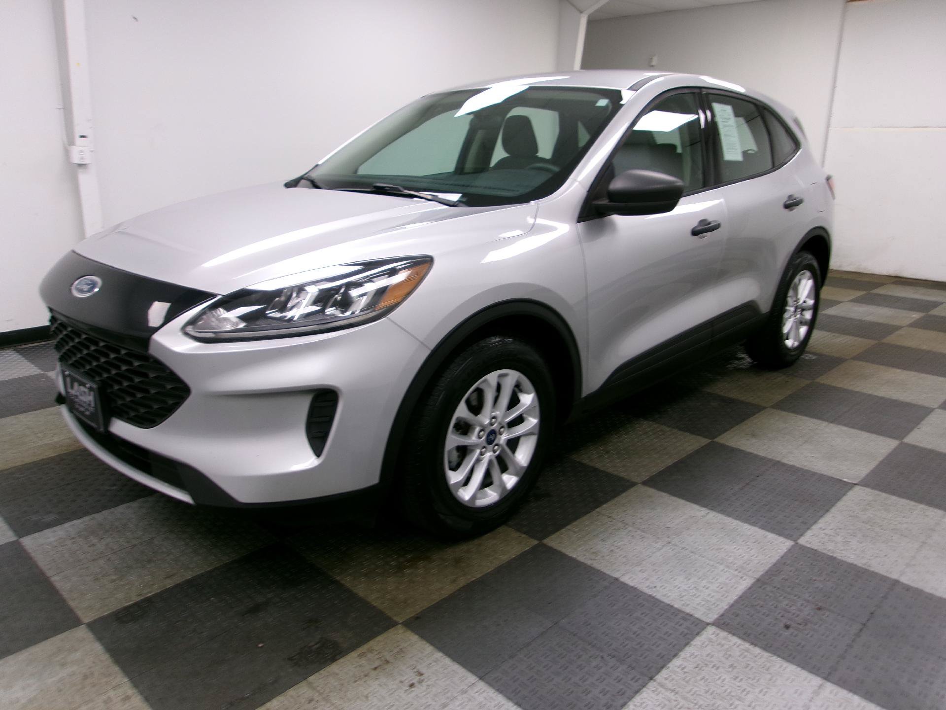 Used 2020 Ford Escape S FWD image 1
