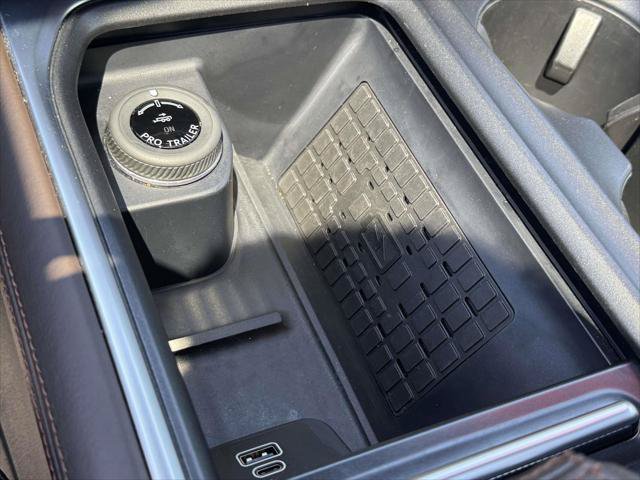 Used 2025 Ford Expedition Max King Ranch AWD/4WD image 31