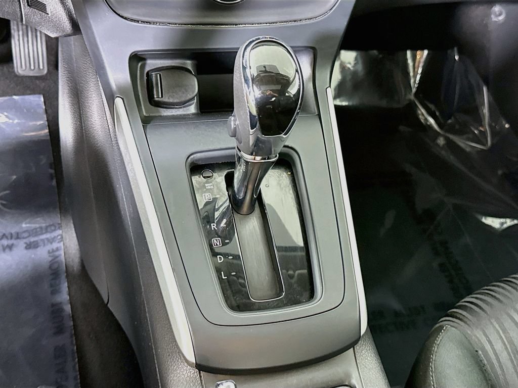 Used 2019 Nissan Sentra SV w/ Special Edition Package FWD image 8