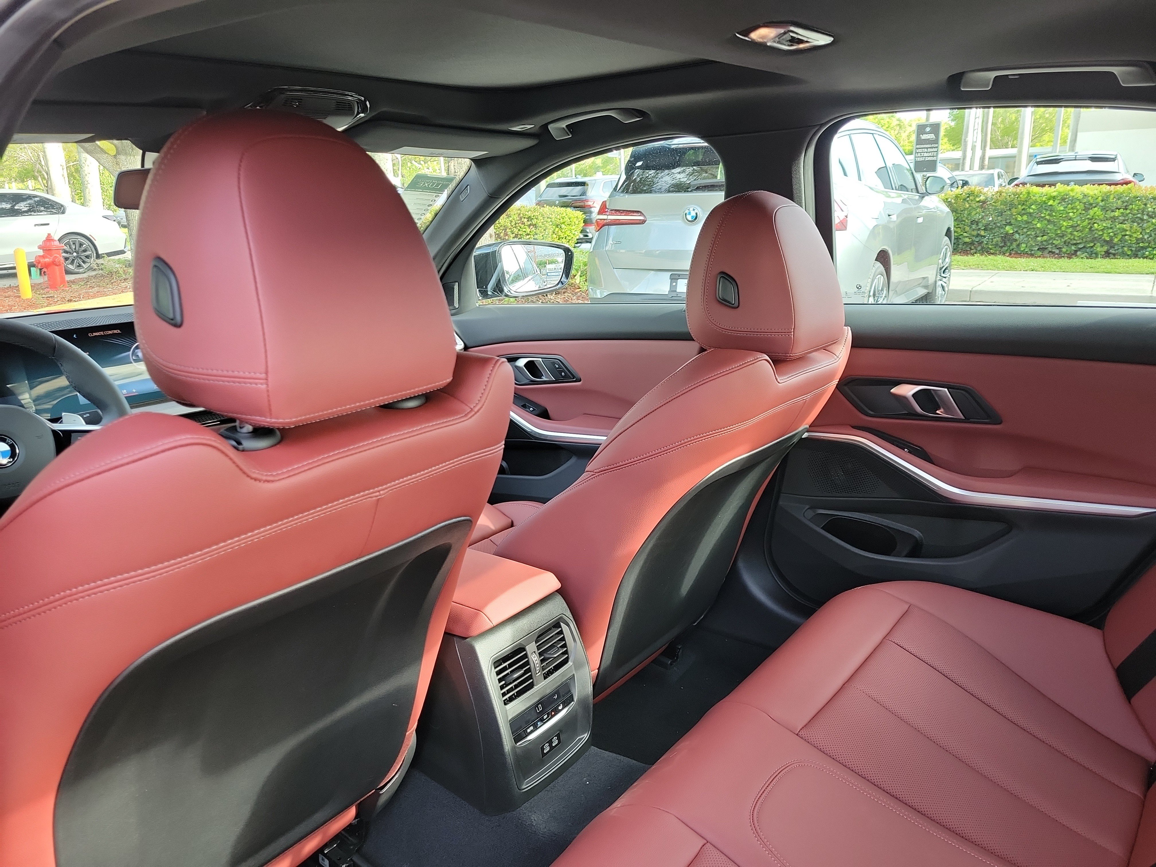 New 2026 BMW 330i Sedan w/ M Sport Package RWD image 10