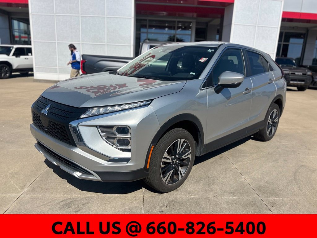 Used 2025 Mitsubishi Eclipse Cross SE AWD/4WD image 2