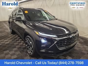 Used 2025 Chevrolet Trax RS FWD image 2