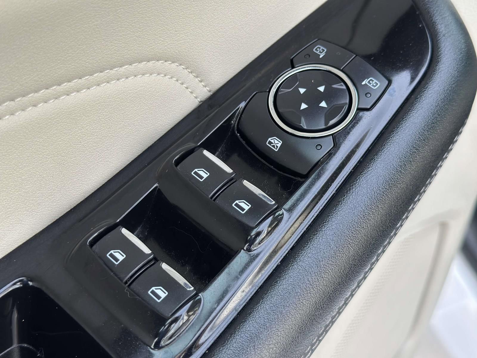 Used 2019 Ford Edge Titanium w/ Equipment Group 301A image 21