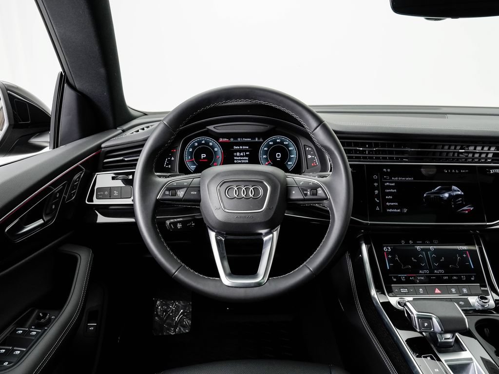 Certified 2024 Audi Q8 Premium Plus w/ Premium Plus Package AWD/4WD image 16