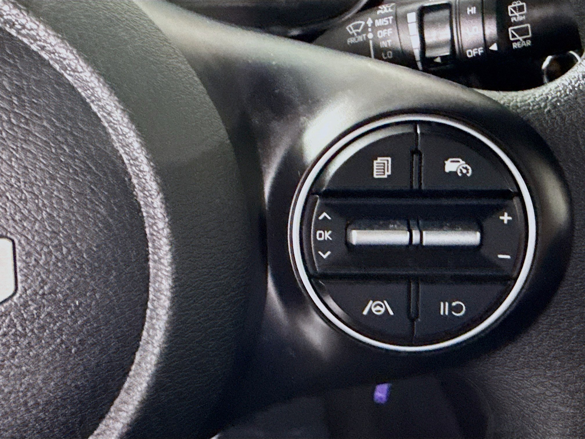 Used 2025 Kia Soul LX w/ LX Technology Package image 15