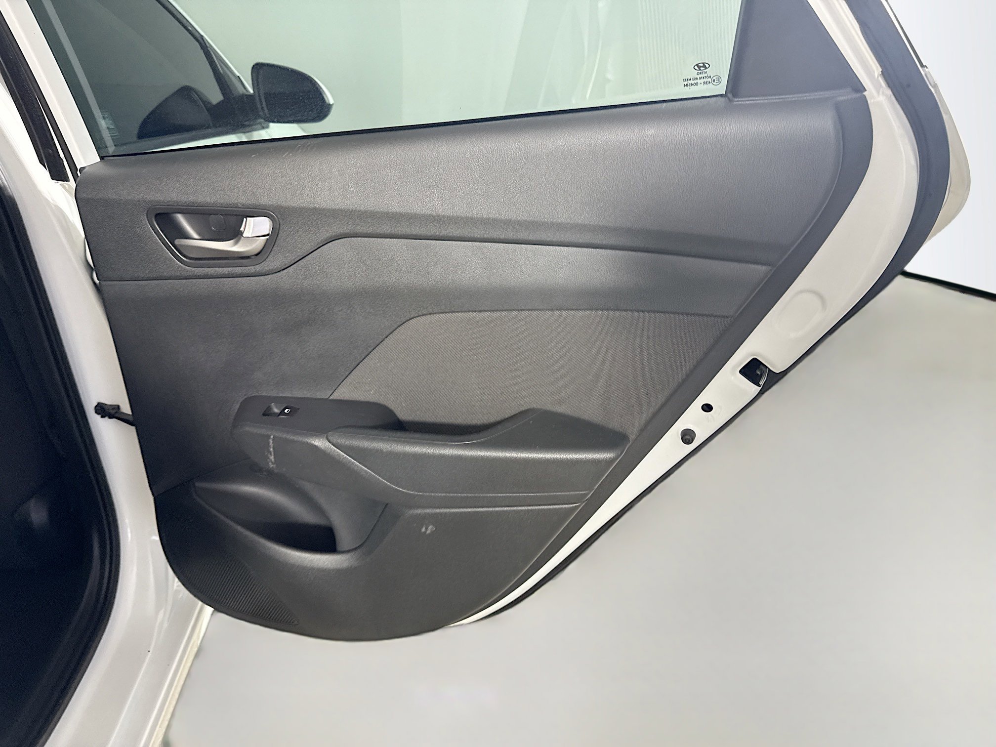 Used 2020 Hyundai Accent SE FWD image 27