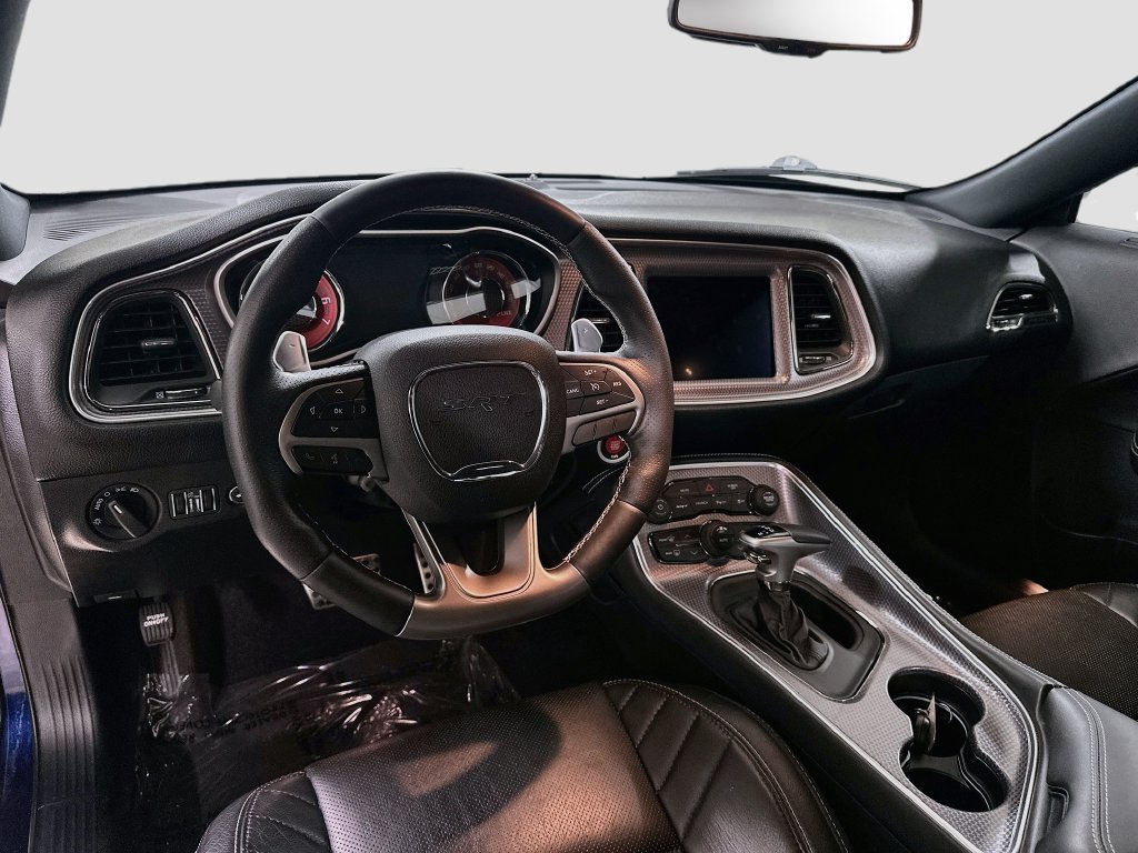 Used 2017 Dodge Challenger SRT Hellcat RWD image 4