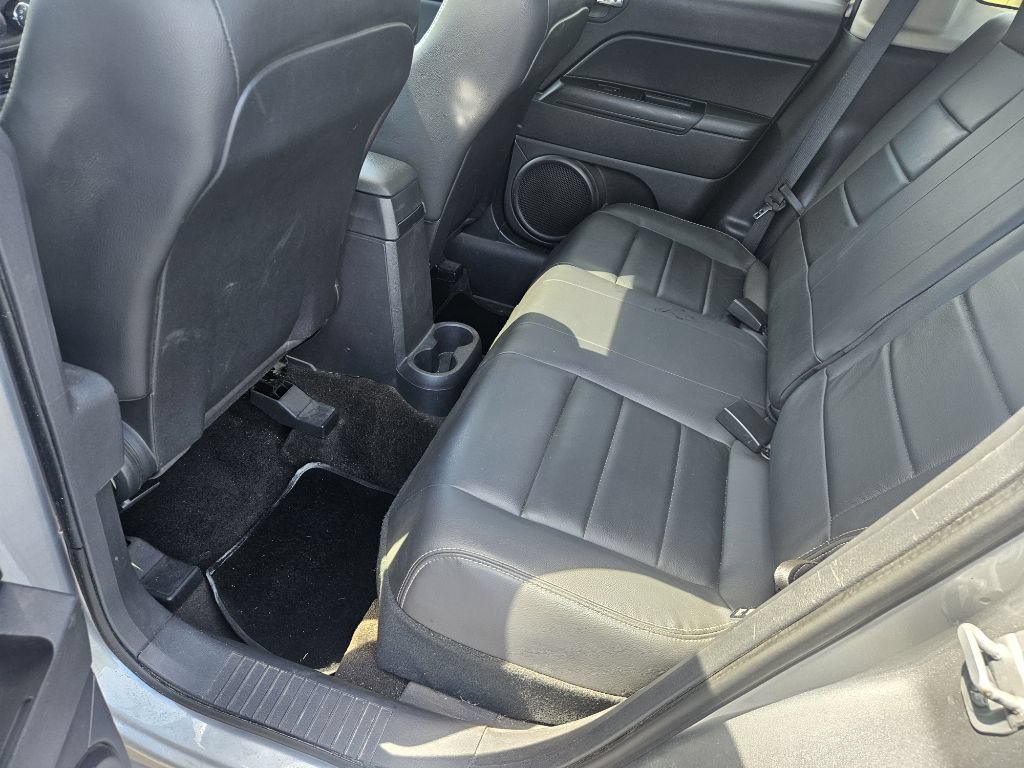 Used 2015 Jeep Patriot High Altitude AWD/4WD image 13