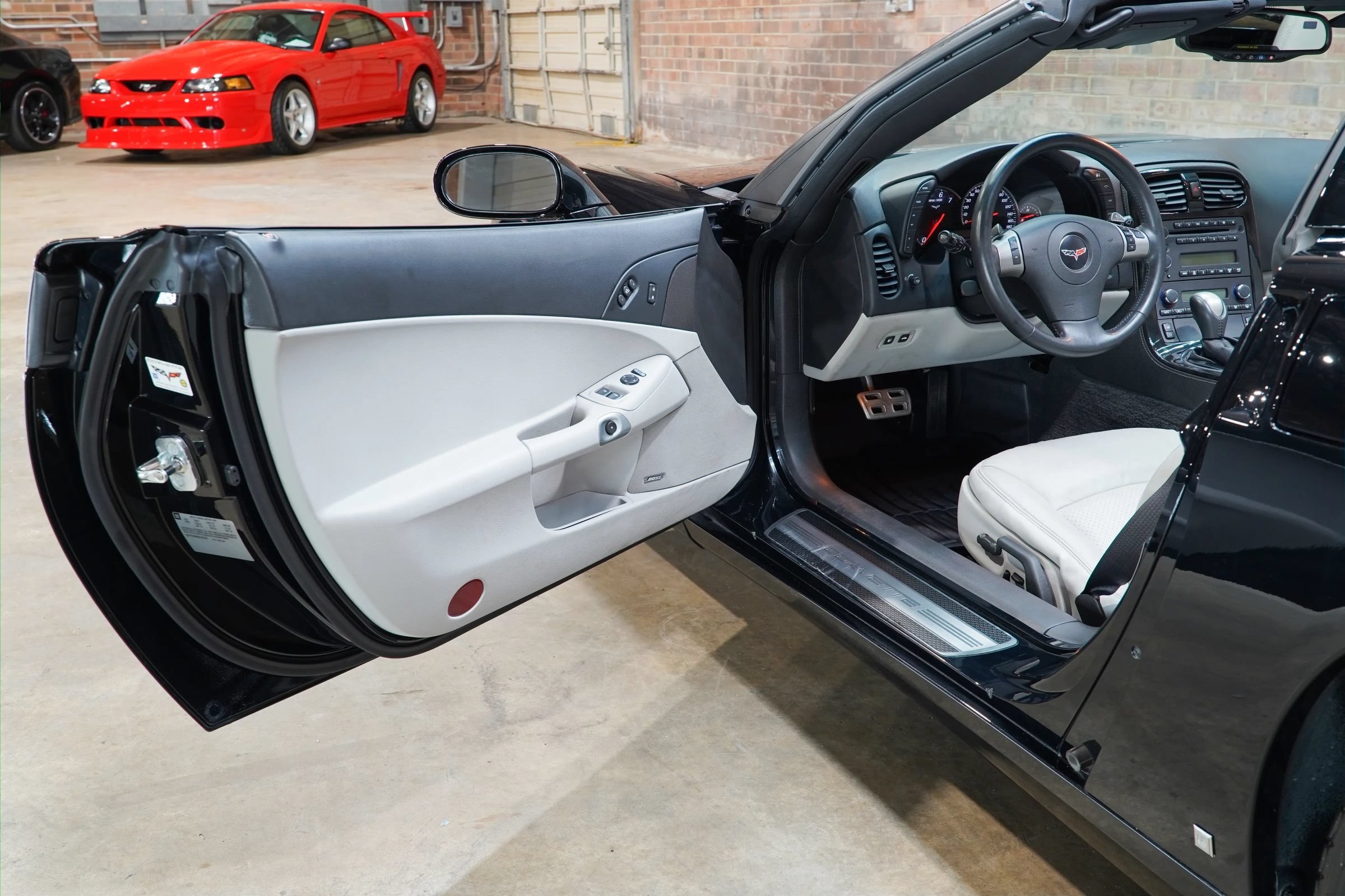 Used 2009 Chevrolet Corvette Coupe w/ Preferred Equipment Group RWD image 41