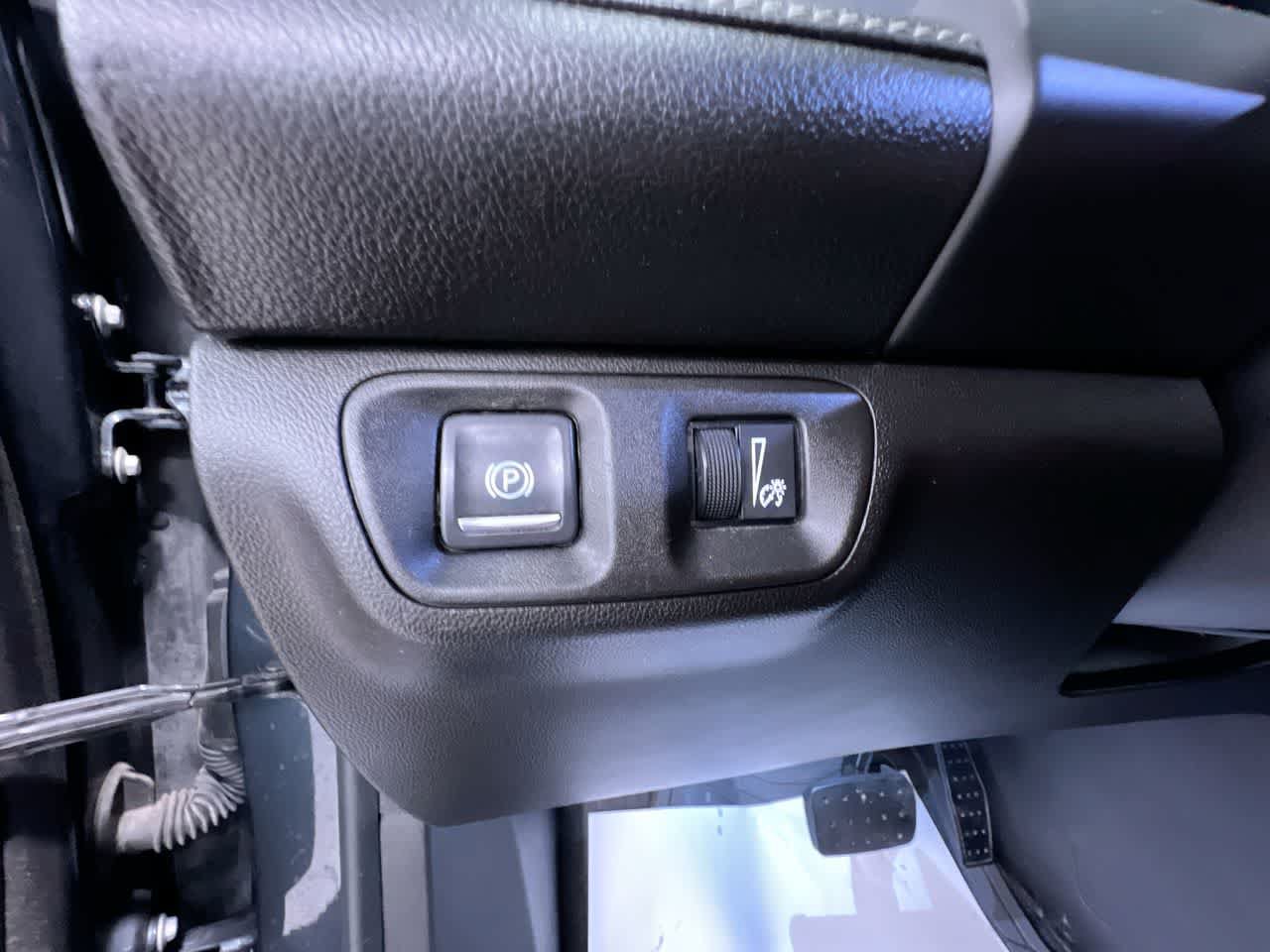 Used 2019 GMC Acadia SLE w/ Driver Alert Package I FWD image 16