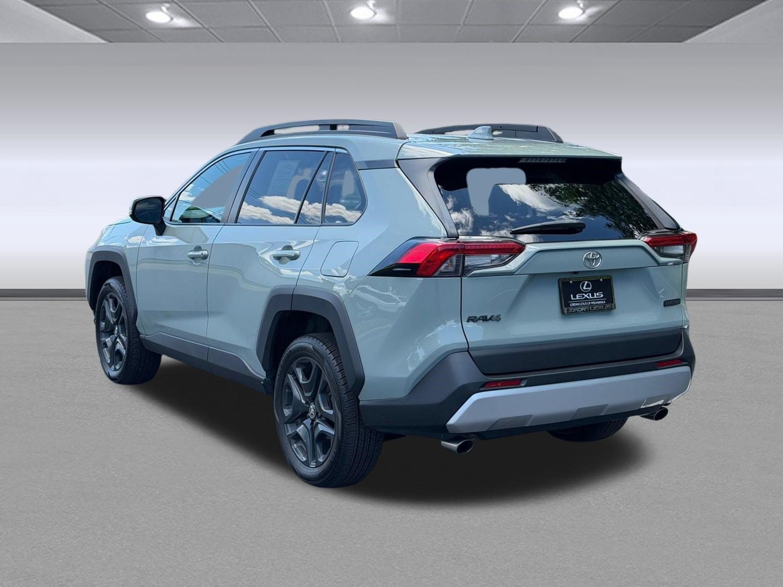 Used 2022 Toyota RAV4 Adventure AWD/4WD image 3