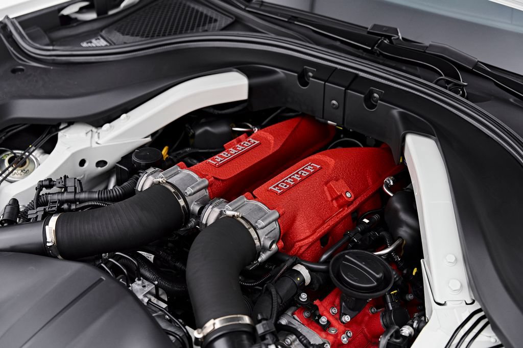 Used 2022 Ferrari Roma RWD image 25