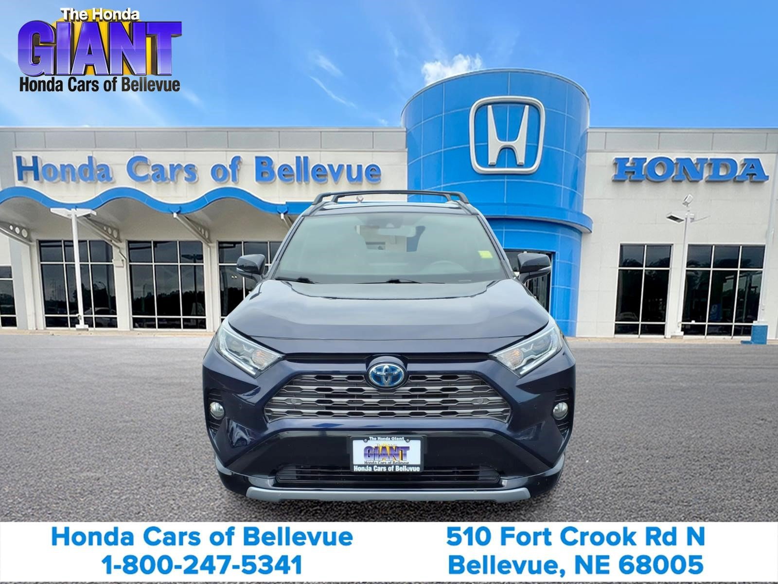 Used 2021 Toyota RAV4 XSE AWD/4WD image 2