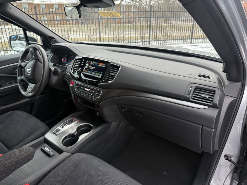 Used 2022 Honda Pilot Sport image 14