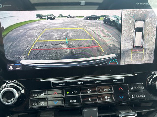 Used 2020 Toyota Highlander Platinum AWD/4WD image 4