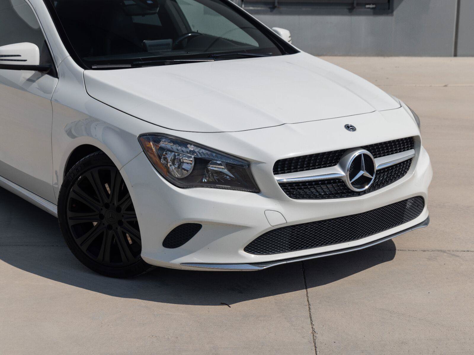 Used 2018 Mercedes-Benz CLA 250 4MATIC image 3