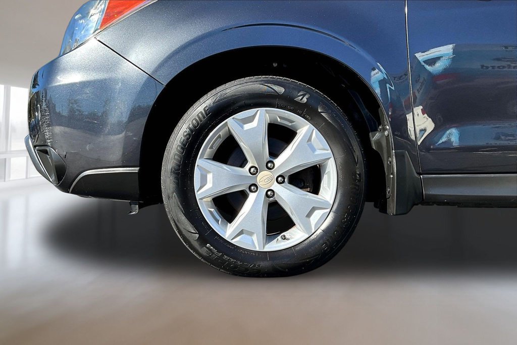 Used 2015 Subaru Forester 2.5i Premium w/ All-Weather Package AWD/4WD image 29