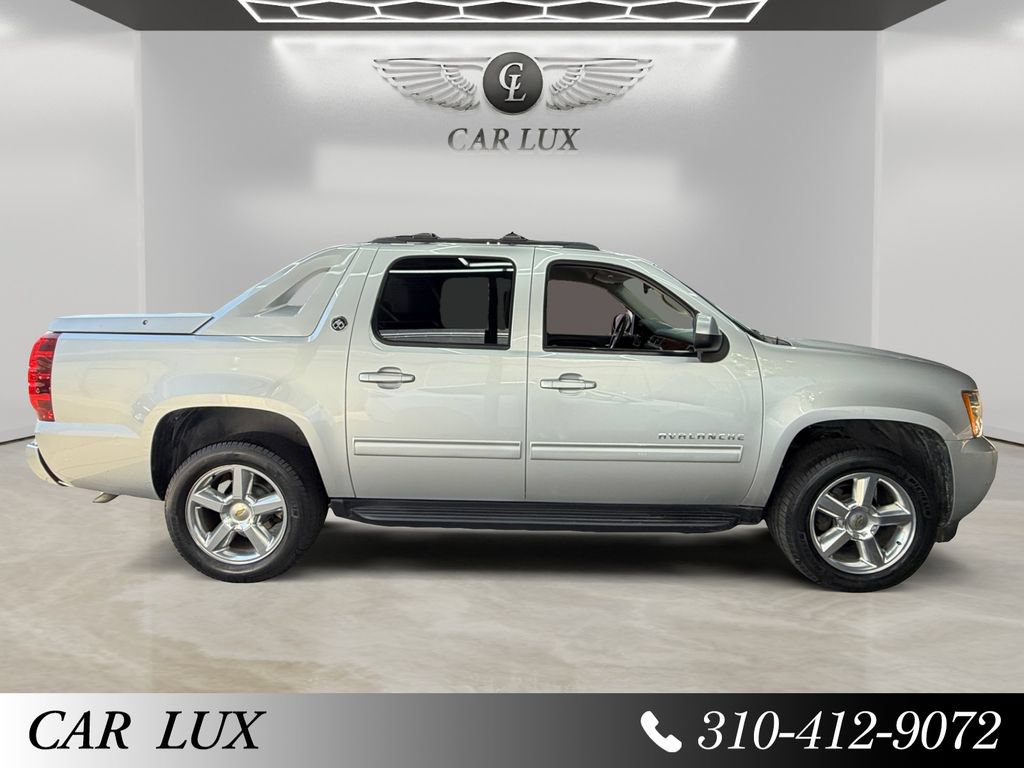Used 2013 Chevrolet Avalanche LS RWD image 6