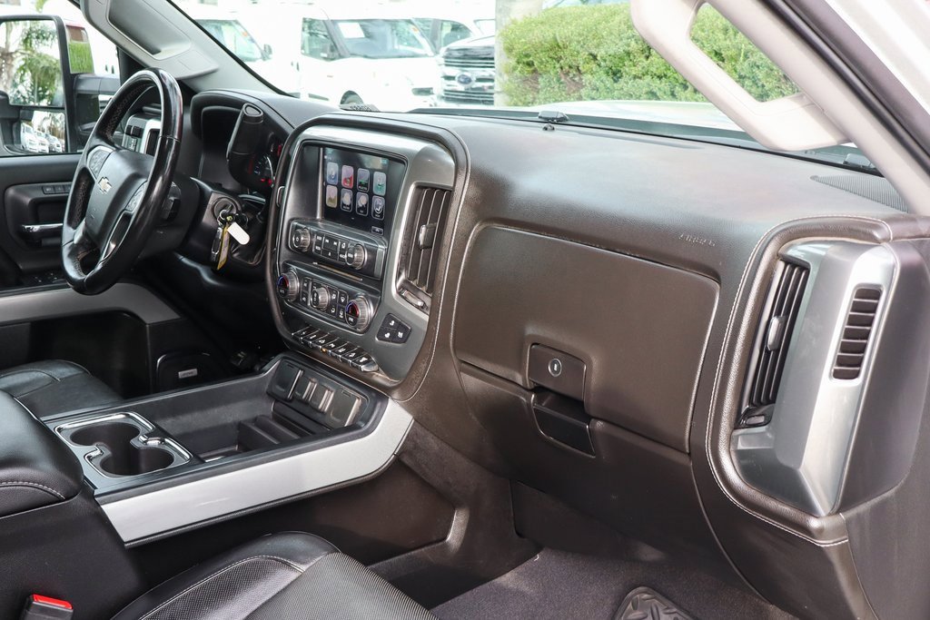 Used 2019 Chevrolet Silverado 2500 LTZ w/ Duramax Plus Package image 41