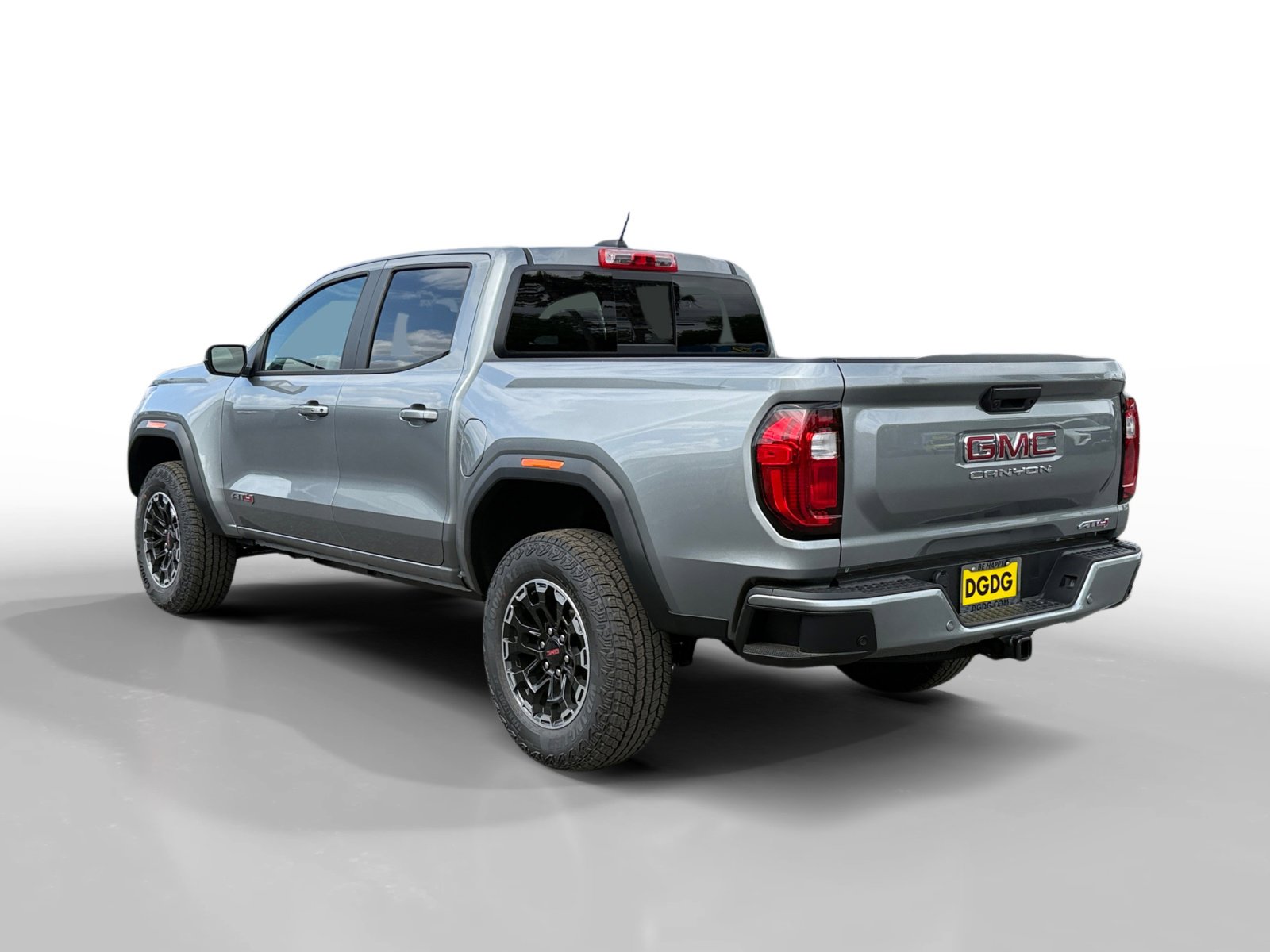New 2026 GMC Canyon AT4 AWD/4WD image 3